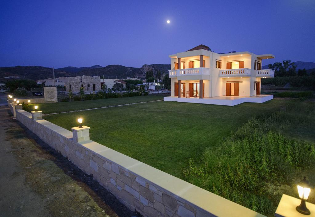 Niriides Apartments Kissamos Exterior photo