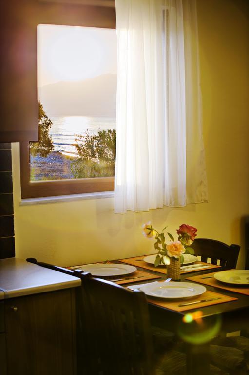 Niriides Apartments Kissamos Exterior photo