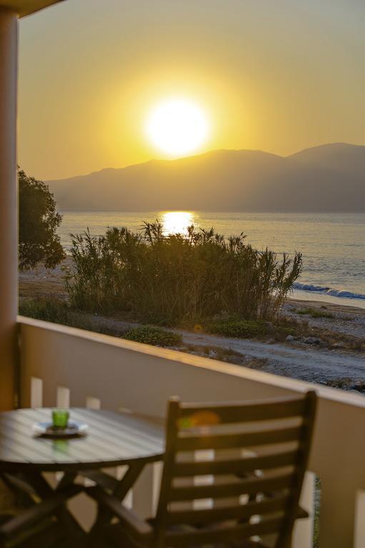 Niriides Apartments Kissamos Exterior photo