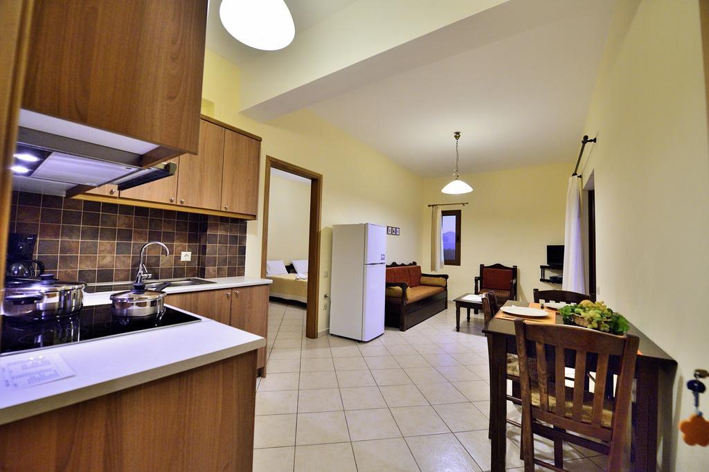 Niriides Apartments Kissamos Exterior photo