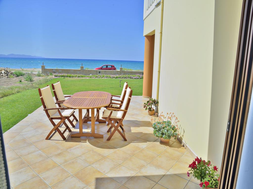 Niriides Apartments Kissamos Exterior photo