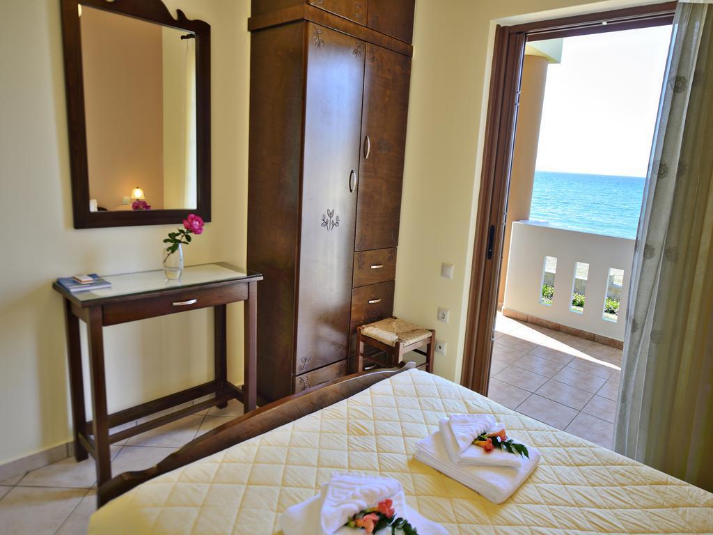 Niriides Apartments Kissamos Exterior photo